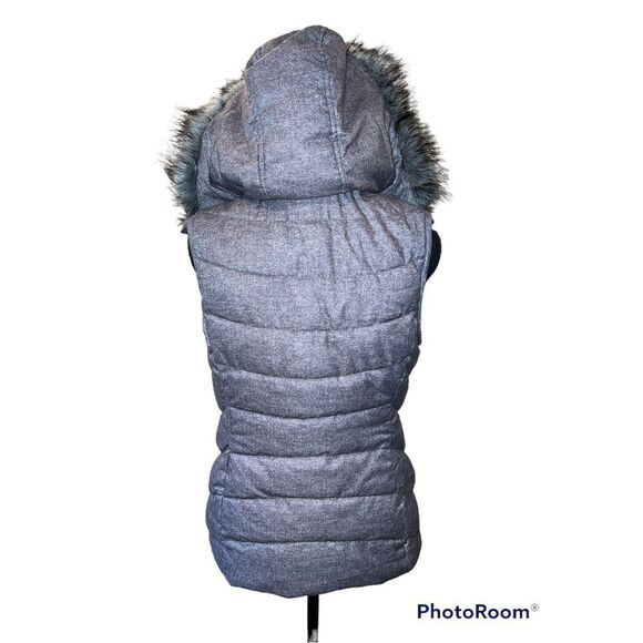 Faux Fur Vest by Green Tea - Picture 3 of 10